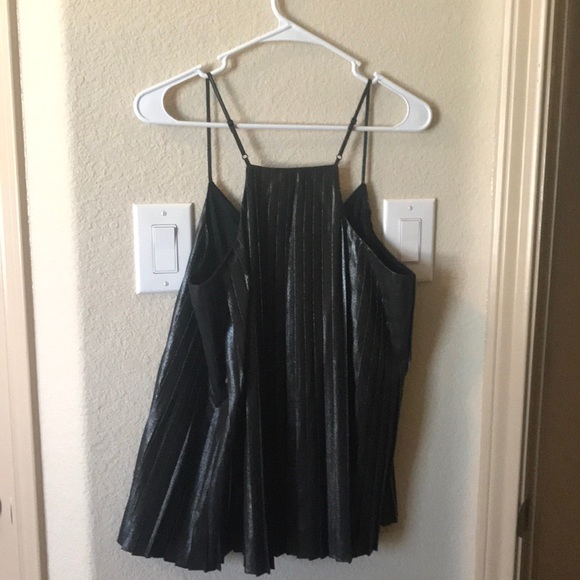 Express Top - Picture 3 of 3